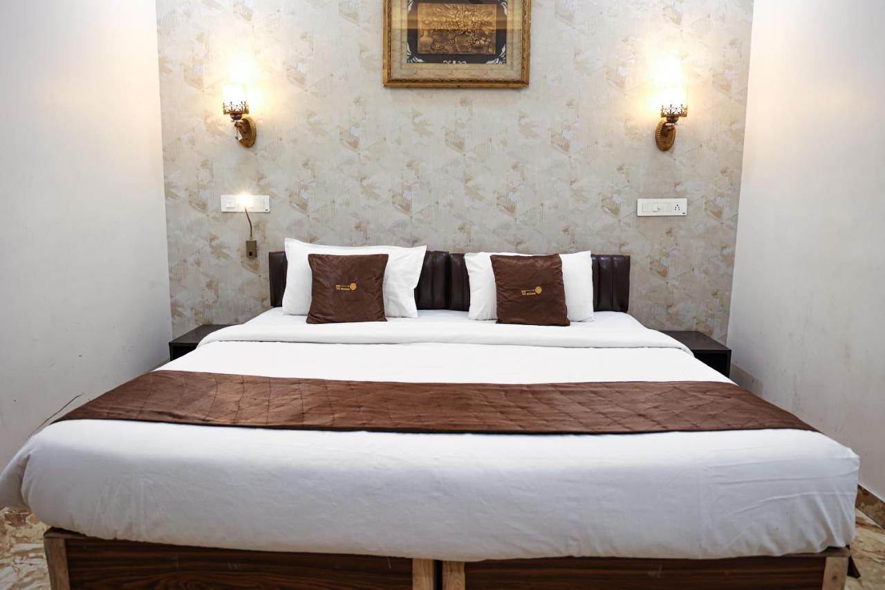 The Browns Hotell Nagpur Exteriör bild