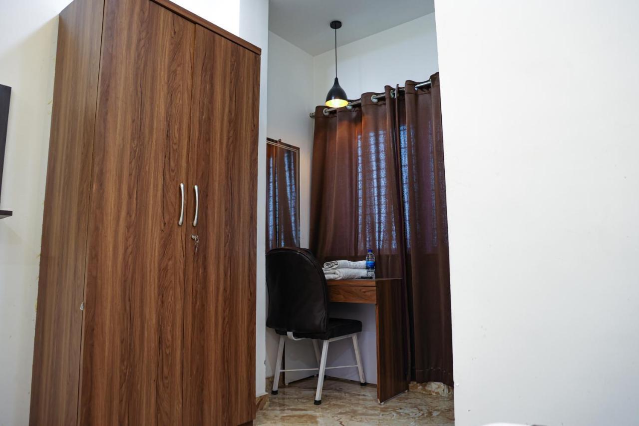The Browns Hotell Nagpur Exteriör bild