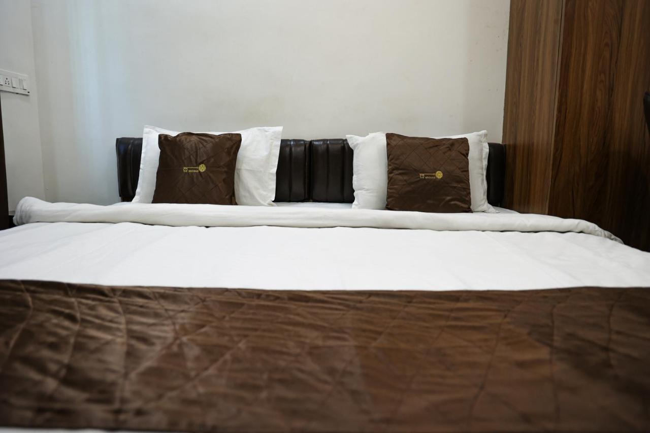 The Browns Hotell Nagpur Exteriör bild